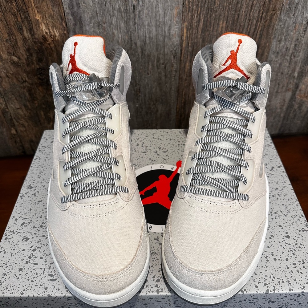 Jordan Retro SE Craft Sneakers in Gray and Orange